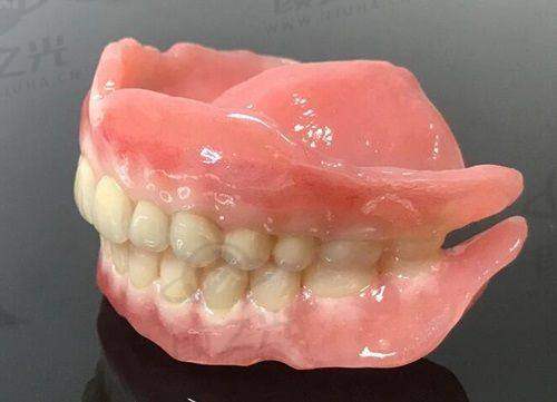 收费标准：项目多样，价格透明