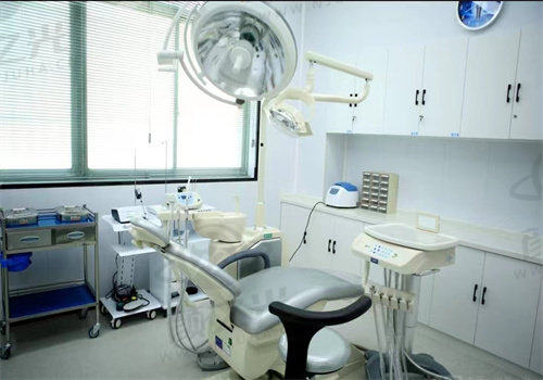 淮南济舟口腔门诊部位置在哪里?洞山中路22号,矫正5000元左右,附咨询电话